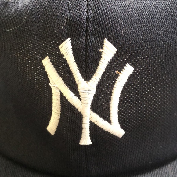 Vintage 1982 NY Yankee McDonalds Collectible Cap - Picture 5 of 16